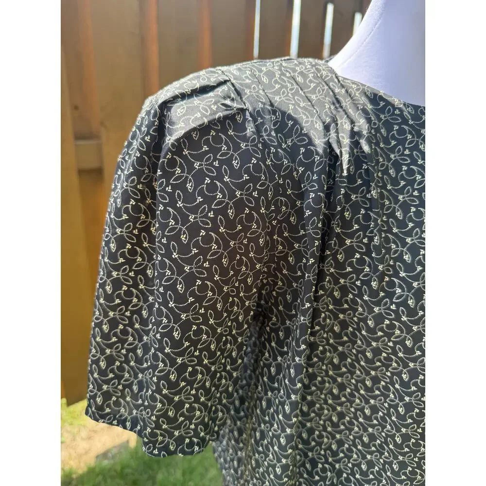 Vintage Liz Claiborne 2 pc Set Skirt and Shirt Size 6